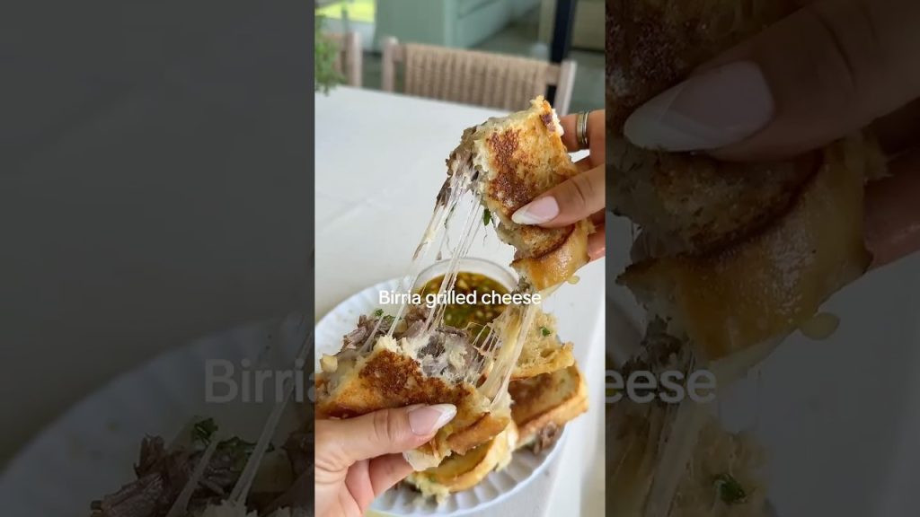 The best and sooo cheesy! #birria #grilledcheese #food #recipe