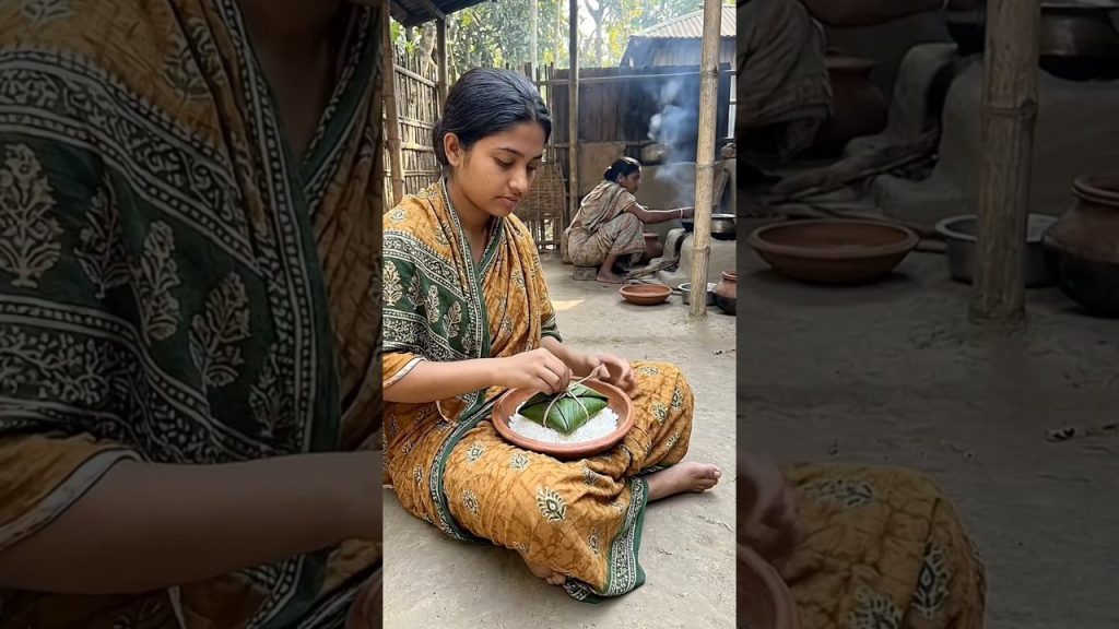 Traditional shrimp paturi and hot rice of rural Bengal. #shorts #food #recipe #cooking #ShrimpPaturi