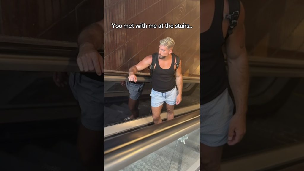 When we will meet 😇😎 #barcelona #metro #lifestyle #fitness #flirt #spain