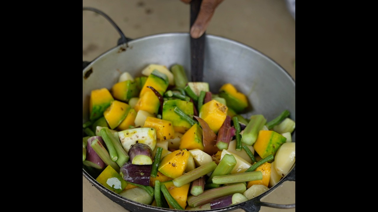 Simple Mixed Vegetable Curry #food #recipe #shorts