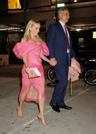 Reese Witherspoon Is Still Going Strong with Boyfriend Oliver Haarmann, Photographed Holding Hands After ‘Elle’ Premiere!