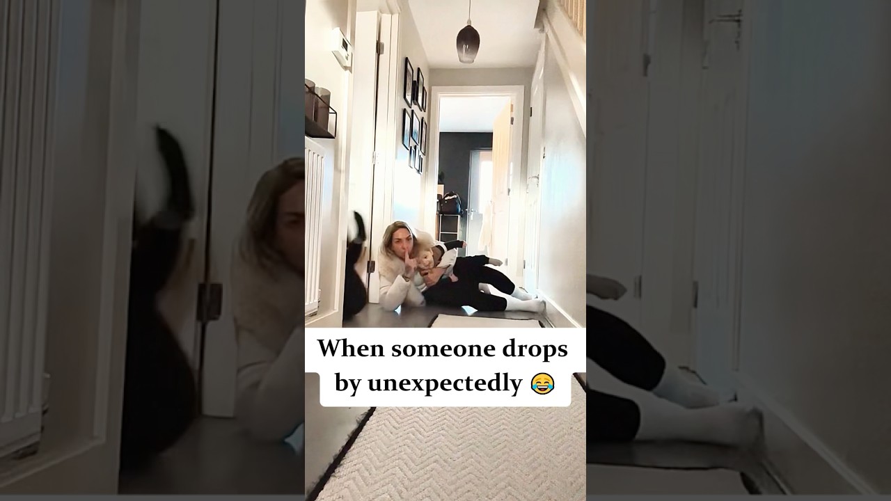 When someone dropsby unexpectedly🤣#funny #prank #family #home #funnyvideo #hilarious #fyp