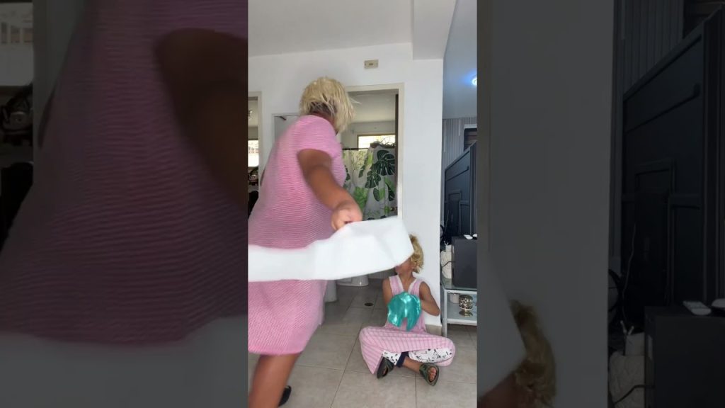 MI MAMA DE ESTA HACIENDO POPOOO !!!!! #humor #comedia #risas #funny