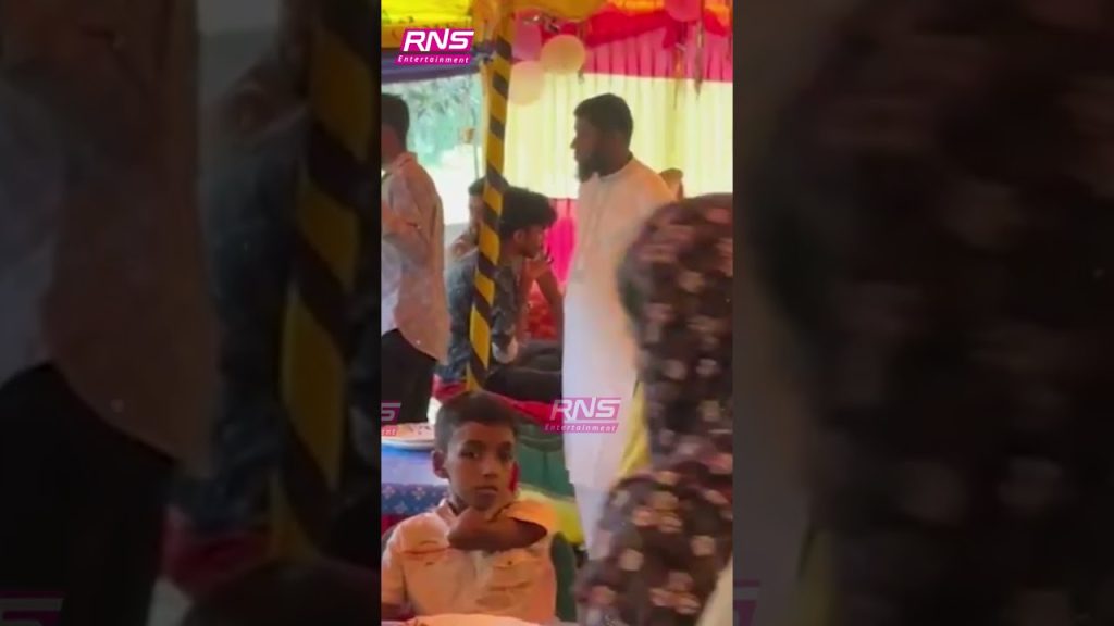 মুরগির রোস্ট নিয়ে বিয়েবাড়িতে ধু”ন্ধু”মা”র কা”ণ্ড ! || RNS Entertainment