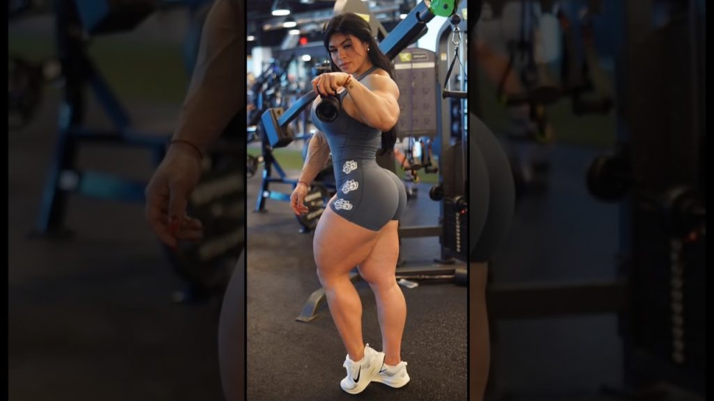 Deusa musculosa 💪🥵🔥. #fitness #motivation #gym #strongwomen #fitness #shape