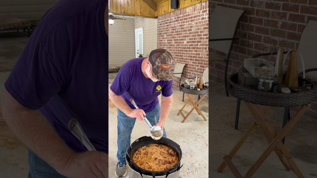 How we cook a pot of white beans! #cooking #food #recipe #beans