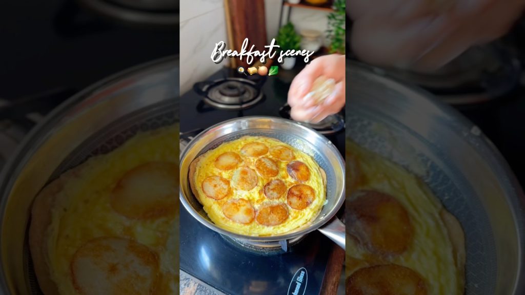 Chapathi Egg Sandwich 😋#shortsfeed #food #recipe #cooking #easy #yummy #egg #sandwich #cheese #eggs