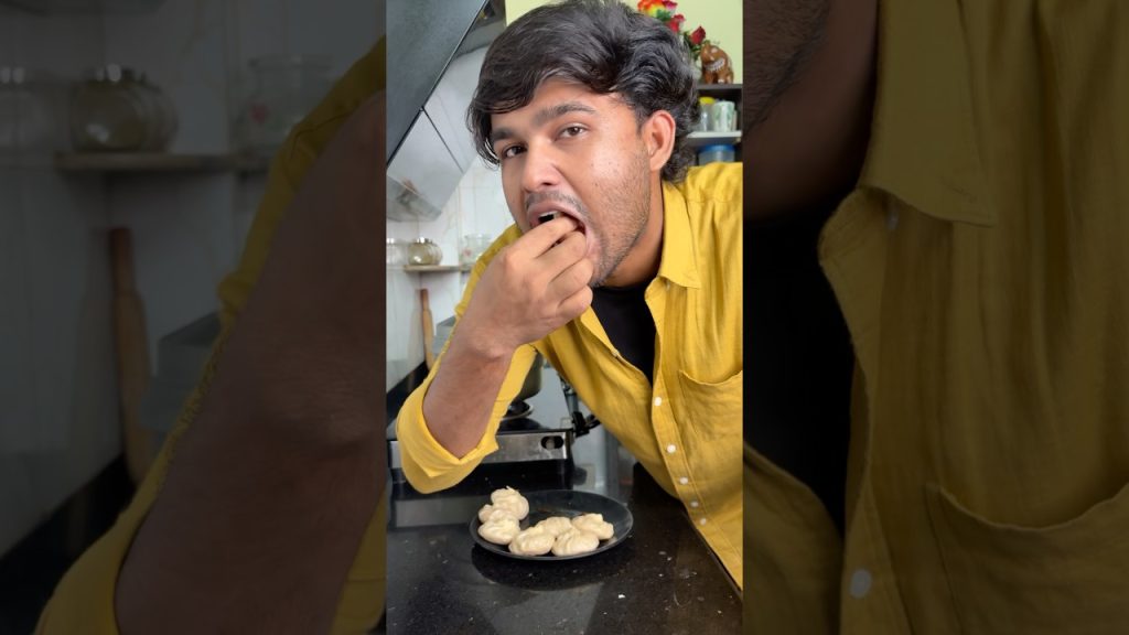 Tasty Cheesy Chicken Momos 😍 ! #cooking #food #recipe #vlog #lifestyle #explorepage #shorts