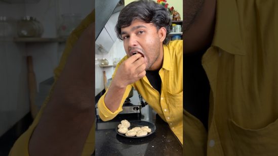 Tasty Cheesy Chicken Momos 😍 ! #cooking #food #recipe #vlog #lifestyle #explorepage #shorts