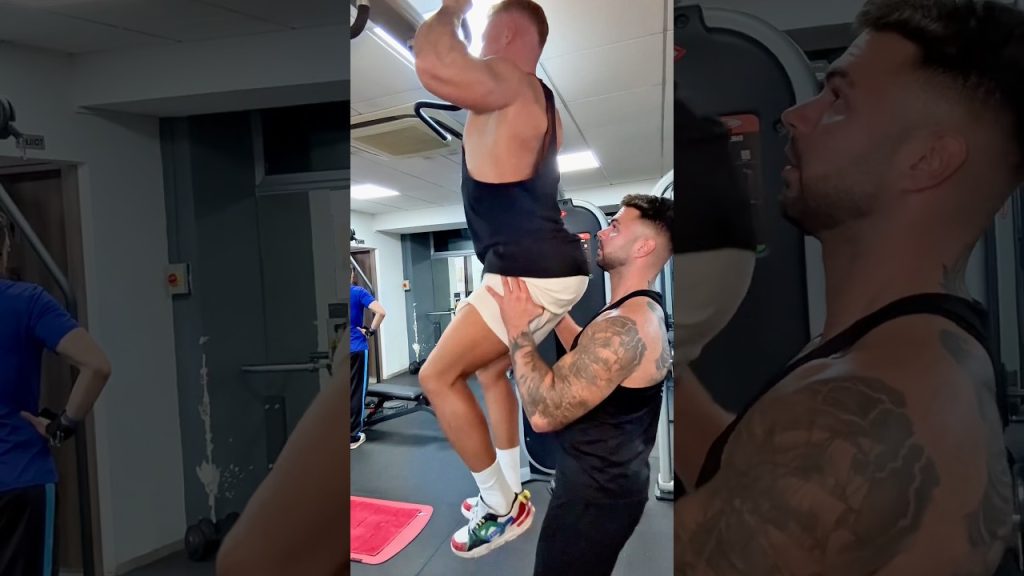 How to turn your str8 gym body 🌈 #humor #lifestyle #fitness #motivation #fitness #gym #training