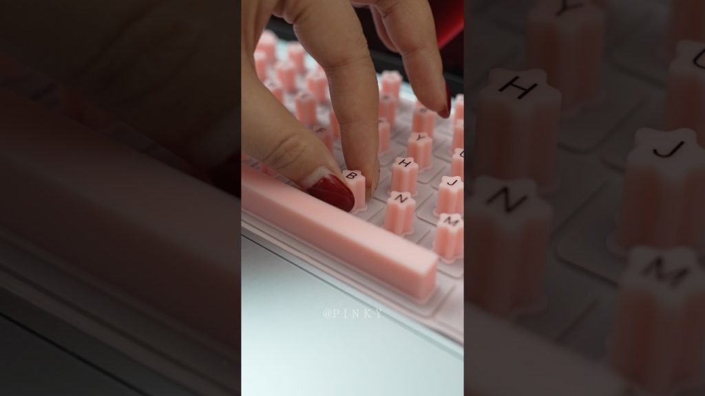 Candy keyboard, do you like it? #Digital #Novelty #Gift #Keyboard #Technology #apple