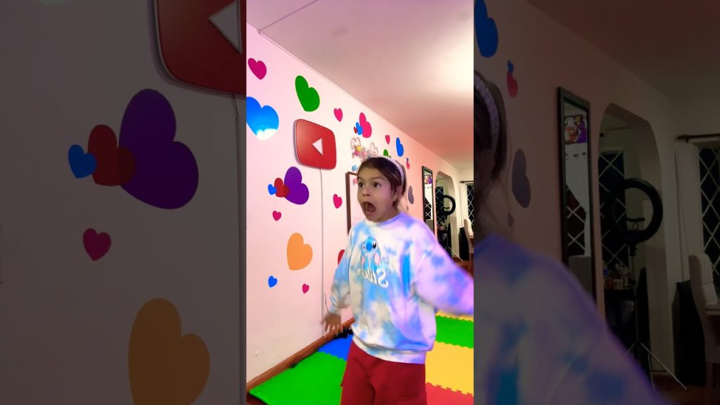 MAMI QUIERO IR CONTIGO 🙏🏼🥺cute 🍒🍏🍇 #divertido #humor #comedia #familiaibañez #sketch