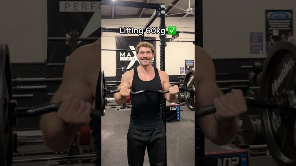 Lifting 60kg vs Talking to 60kg #fitness #gymhumor #gym #viral