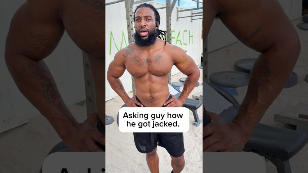 Asking guy how he got jacked. #workout #motivation #fitness #calisthenics #pullups