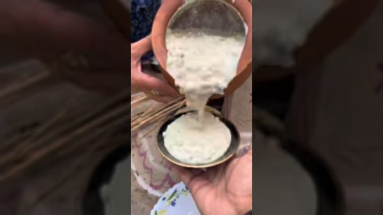 Lahsun ki Chatni with Roti village style #villagefood #food #recipe