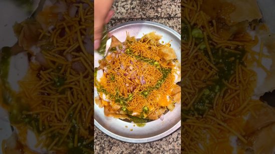 Papa Ke Liye Samosa Chaat 😅 #shorts #food #recipe