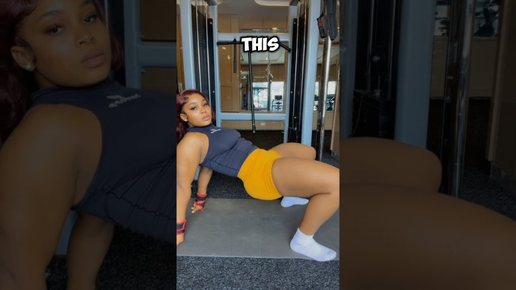 Improve hip mobility & posture with this simple flow. #Mobility #Posture #fitness #shorts