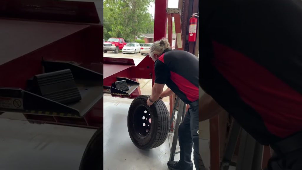 Donโt make this mistake! #mechanic #automotive #ford #DIY #fyp