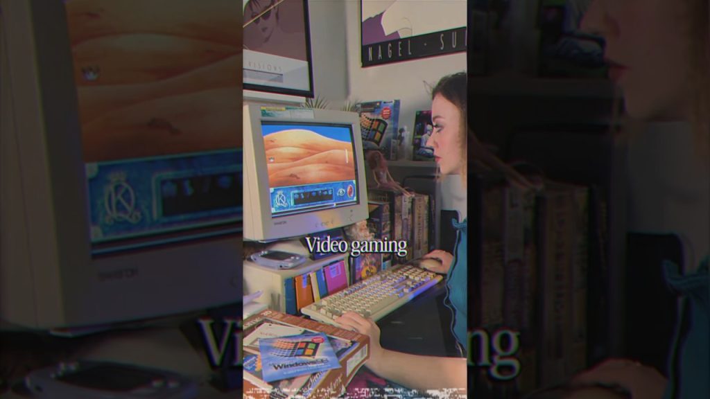 Computers WITHOUT the Internet? 🤔💾📀🖨️ #vhs #90s #80s #vaporwave #nostalgia #retrotech #computers