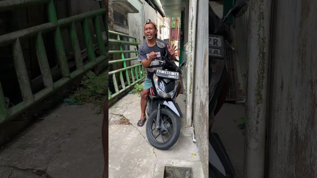TRUK BERHANTU DAN NENEK SETTING MOTOR #shorts #comedy #funny