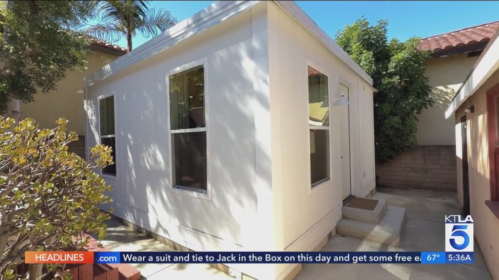 I toured a Boxabl foldable home in someone’s backyard – Rich On Tech