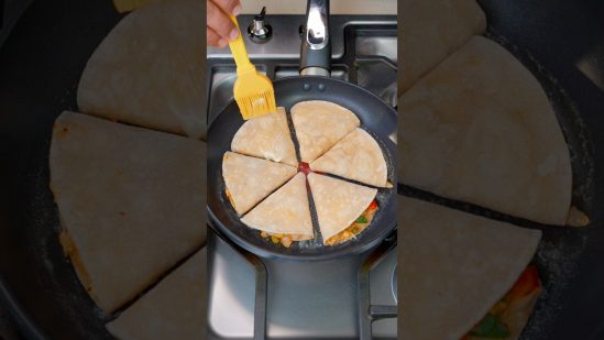 Roti wala Pizza Pockets – 5 mins Tiffin Recipe #bharatzkitchen #food #recipe